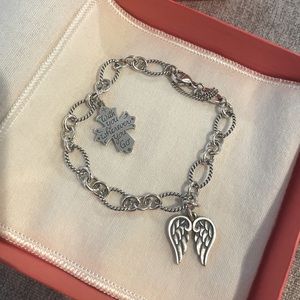 NIB James Avery Twisted Wire Charm Bracelet + 2 charms